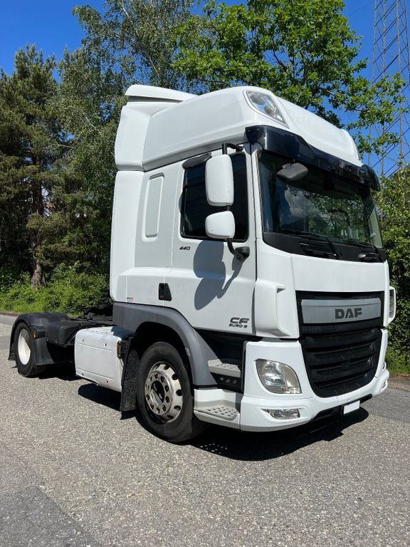 DAF CF440 FT 4x2, E6, PTO, Standklima, 10x - 牵引车:图1 DAF CF440 FT 4x2, E6, PTO, Standklima, 10x - 牵引车:图1