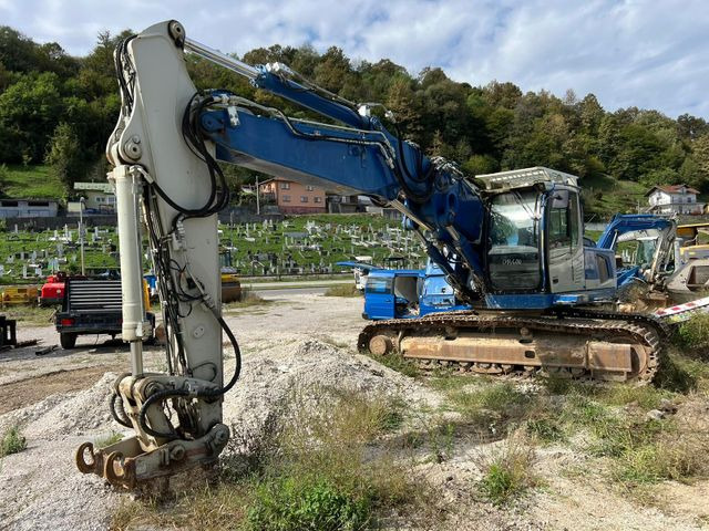 Liebherr R926 LC Litronic, Oil Quick Liebherr R926 LC Litronic, Oil Quick - 履带式挖掘机:图1 Liebherr R926 LC Litronic, Oil Quick Liebherr R926 LC Litronic, Oil Quick - 履带式挖掘机:图1