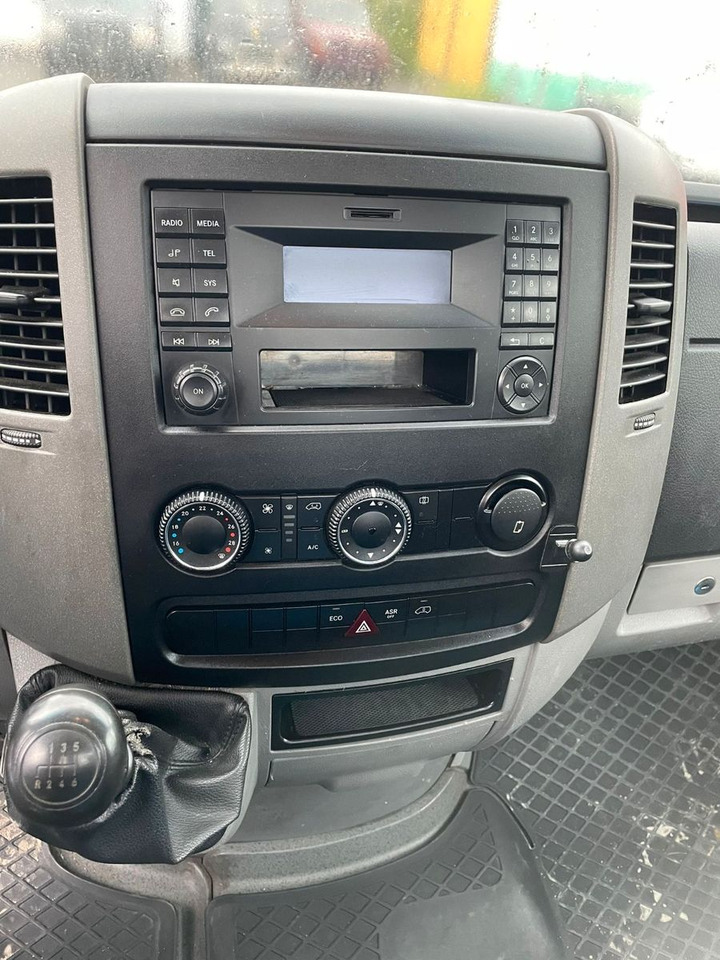 Mercedes-Benz 316 CDI, 5.20m Pritsche - 平板货车:图4 Mercedes-Benz 316 CDI, 5.20m Pritsche - 平板货车:图4