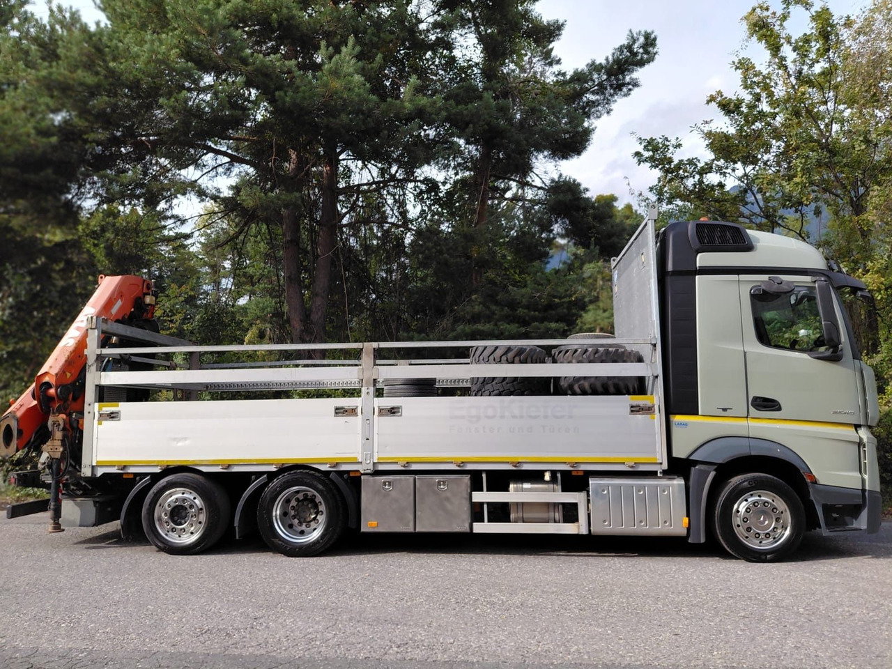 Mercedes-Benz Actros 2545 6x2, E6, Retarder, Effer 265/6S - 起重车:图5 Mercedes-Benz Actros 2545 6x2, E6, Retarder, Effer 265/6S - 起重车:图5