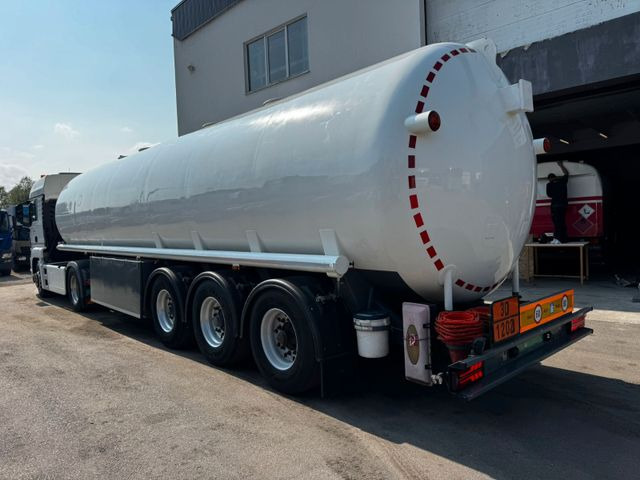 Schrader Treibstoff Diesel/Benzin, ADR, 4 Kammern, Sening - 液罐半拖车:图4 Schrader Treibstoff Diesel/Benzin, ADR, 4 Kammern, Sening - 液罐半拖车:图4