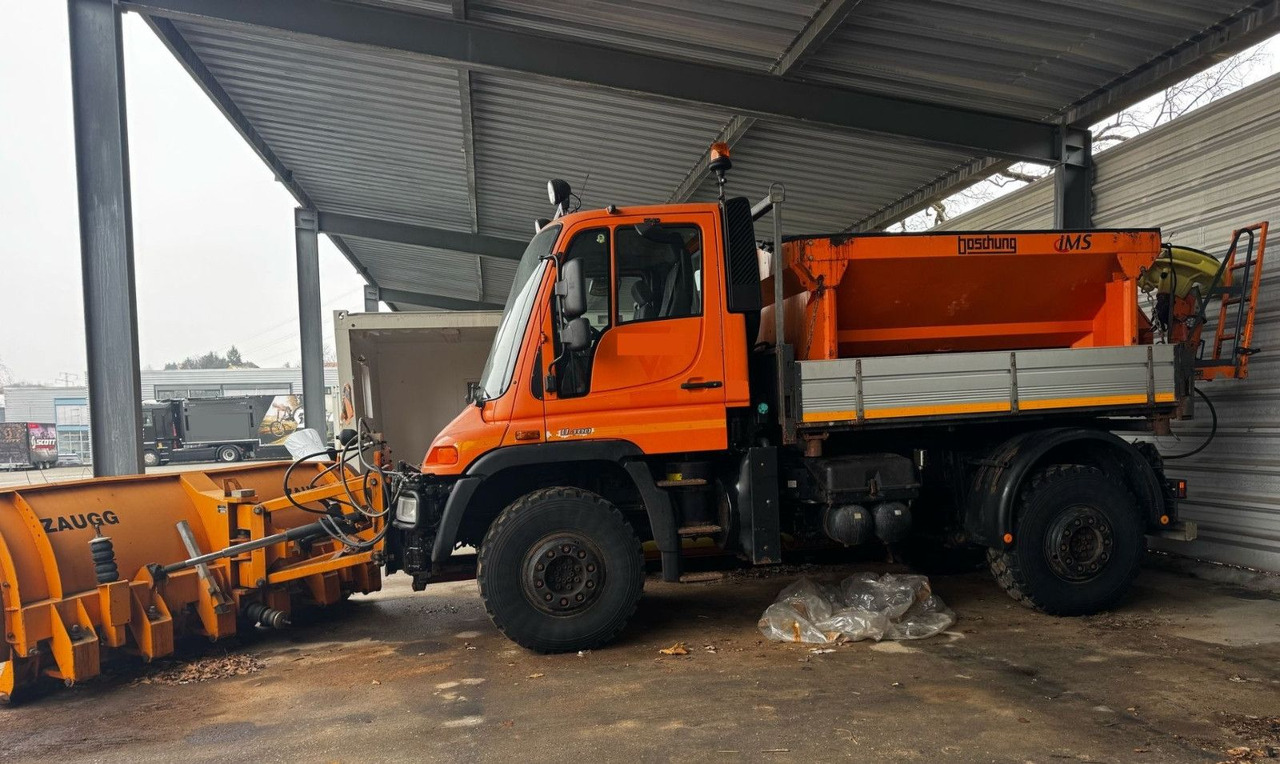 Unimog U400 4x4, Winterdienst, Schild+Streuer - 卡车:图3 Unimog U400 4x4, Winterdienst, Schild+Streuer - 卡车:图3