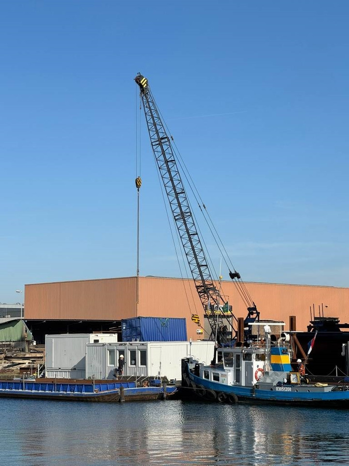 Hitachi KH 100 - 履带式起重机:图1 Hitachi KH 100 - 履带式起重机:图1