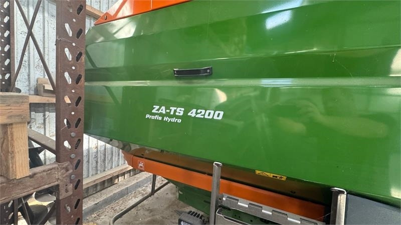 Amazone ZA-TS 4200 Hydro ZA-TS 4200 Hydro - 撒肥机:图3 Amazone ZA-TS 4200 Hydro ZA-TS 4200 Hydro - 撒肥机:图3