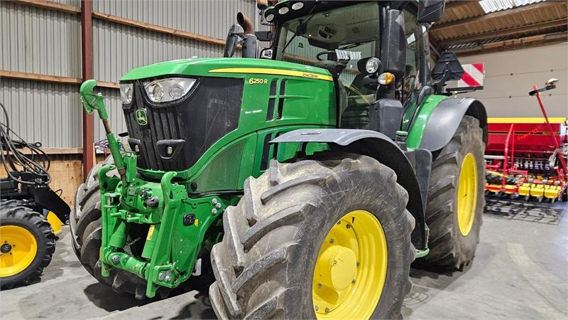 John Deere 6250R Ultimate Edition - 拖拉机:图1 John Deere 6250R Ultimate Edition - 拖拉机:图1