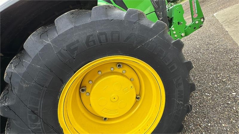 John Deere 8370R Autopower - 拖拉机:图5 John Deere 8370R Autopower - 拖拉机:图5