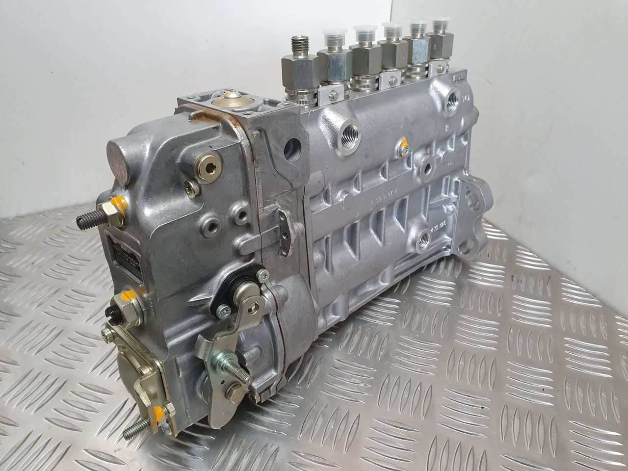 Cummins 6BT injection pump 17/913900 3830160 - 发动机及其零件 适用于 建筑机械:图3 Cummins 6BT injection pump 17/913900 3830160 - 发动机及其零件 适用于 建筑机械:图3