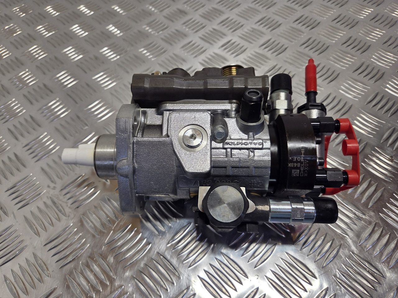 Fuel Injection Pump 55kw JCB 320/06950 Delphi 9323A242H - 发动机及其零件 适用于 建筑机械:图4 Fuel Injection Pump 55kw JCB 320/06950 Delphi 9323A242H - 发动机及其零件 适用于 建筑机械:图4