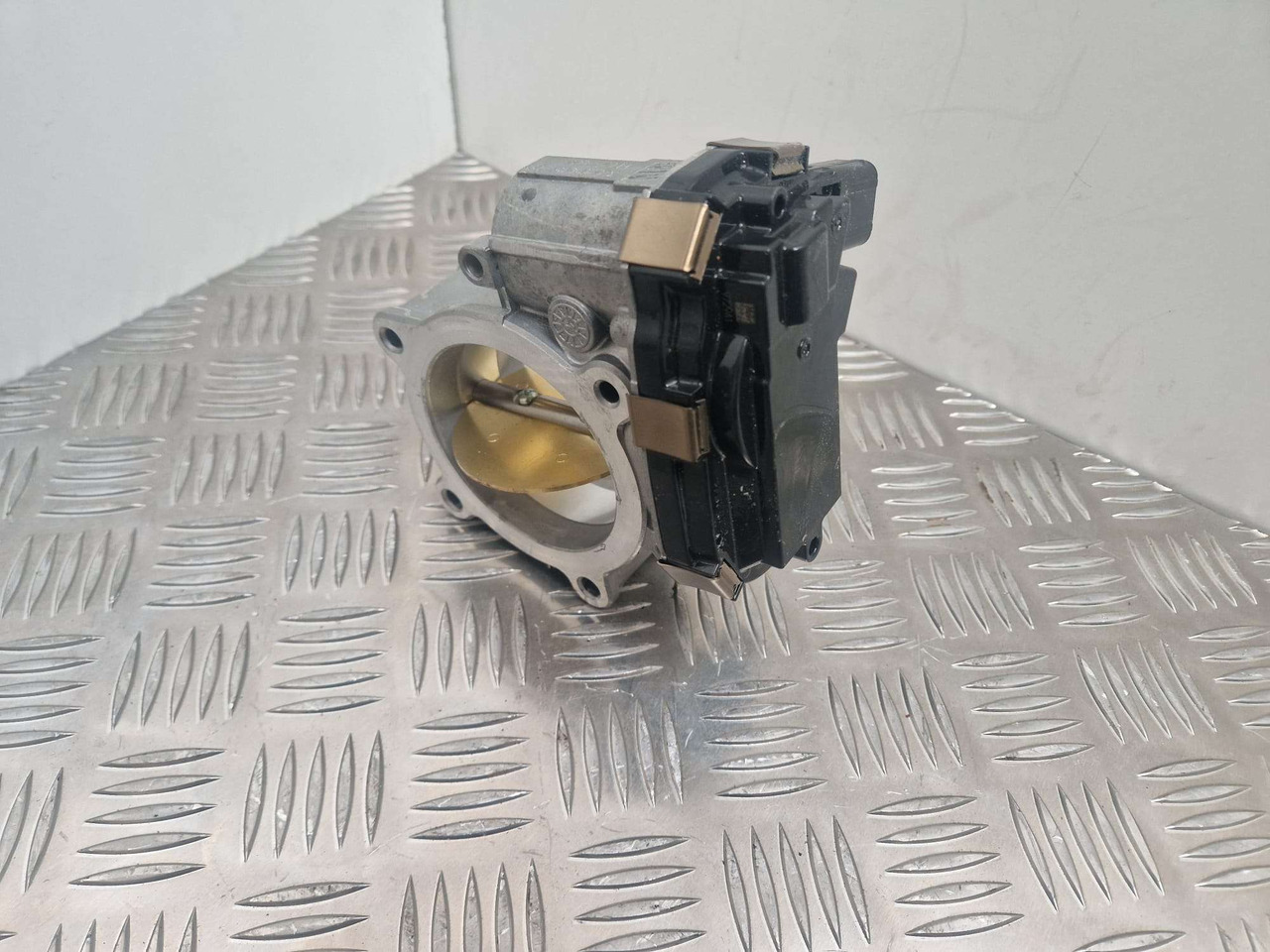 JCB hitachi throttle 320/05645 RMA72-800 - 发动机及其零件 适用于 建筑机械:图1 JCB hitachi throttle 320/05645 RMA72-800 - 发动机及其零件 适用于 建筑机械:图1