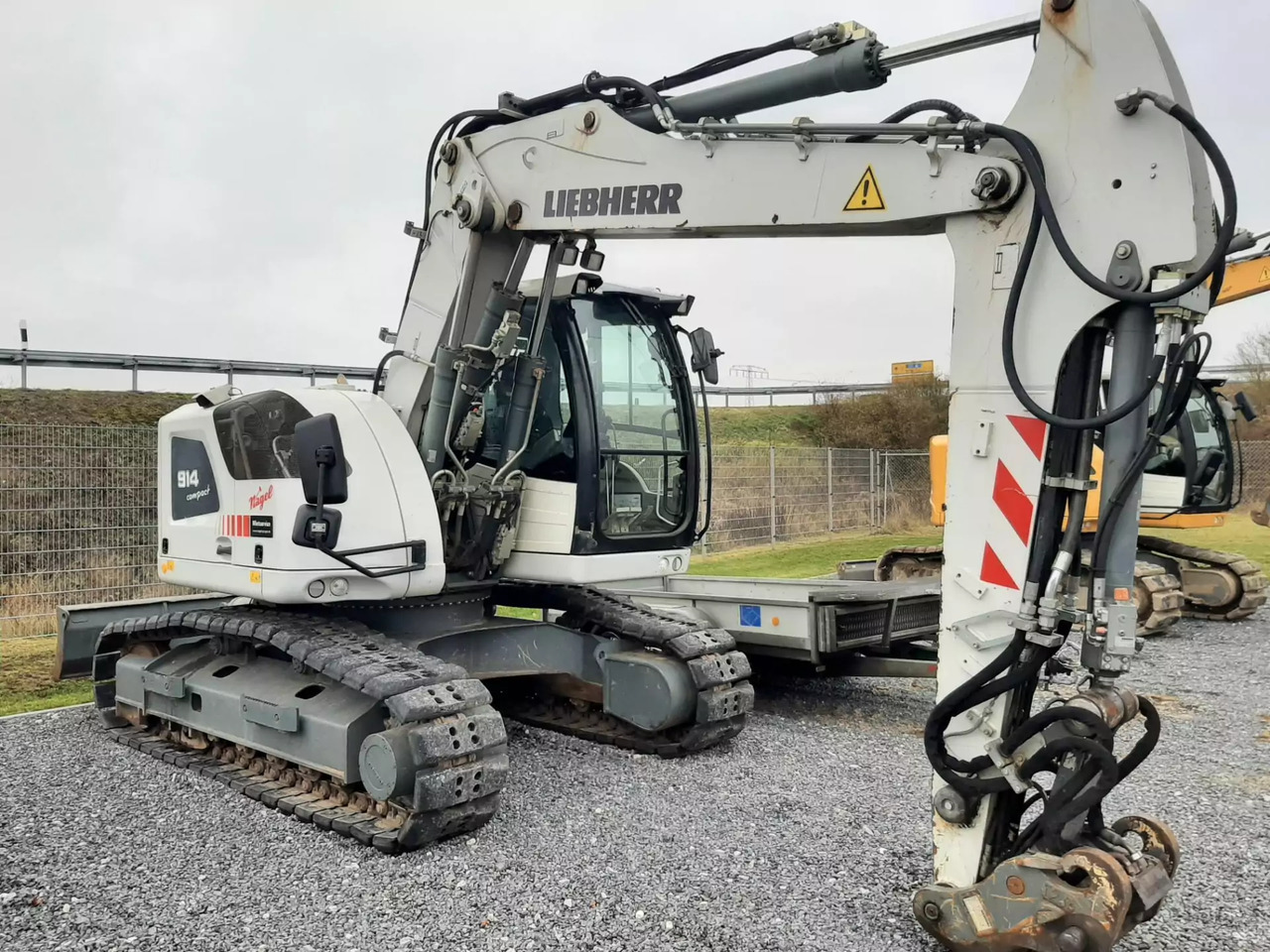 2015 Liebherr R 914Compact - 履带式挖掘机:图1 2015 Liebherr R 914Compact - 履带式挖掘机:图1