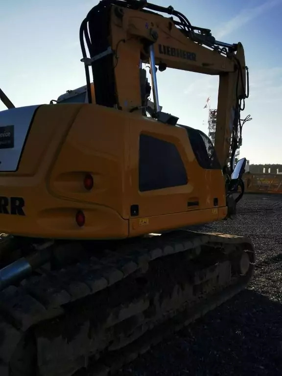 2015 Liebherr R 914Compact - 履带式挖掘机:图5 2015 Liebherr R 914Compact - 履带式挖掘机:图5