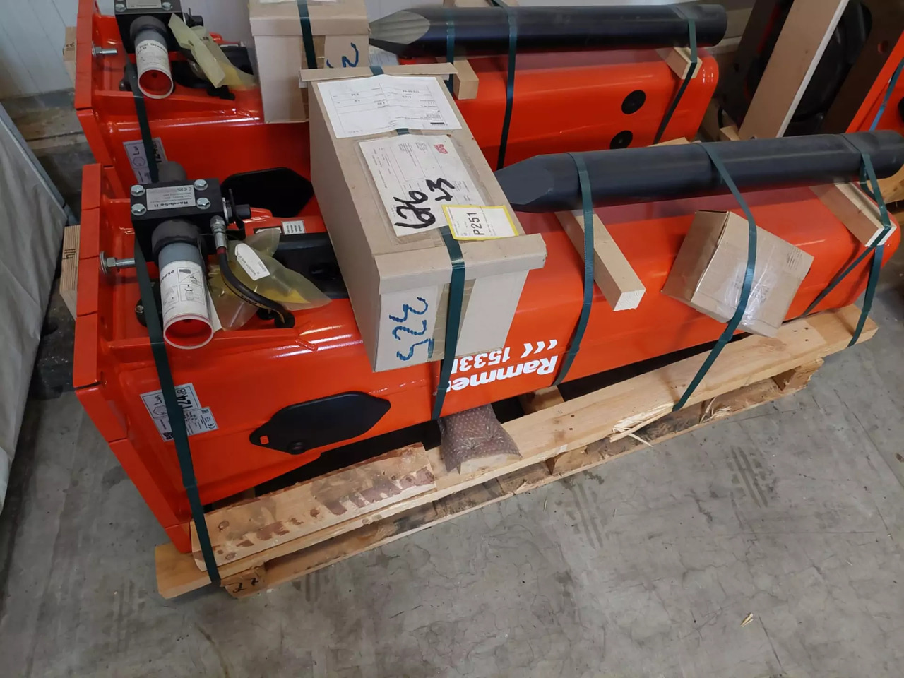 2023 Rammer 1533E - 液压锤:图1 2023 Rammer 1533E - 液压锤:图1