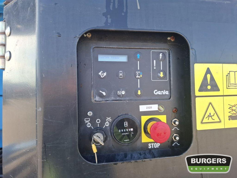 Genie GS-3369 RT - 剪式升降机:图5 Genie GS-3369 RT - 剪式升降机:图5