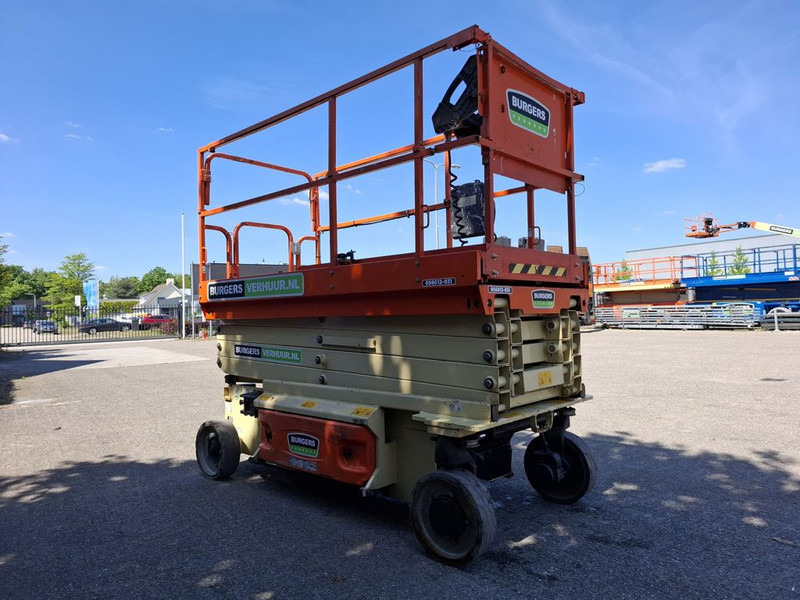 JLG 3246ES - 剪式升降机:图2 JLG 3246ES - 剪式升降机:图2