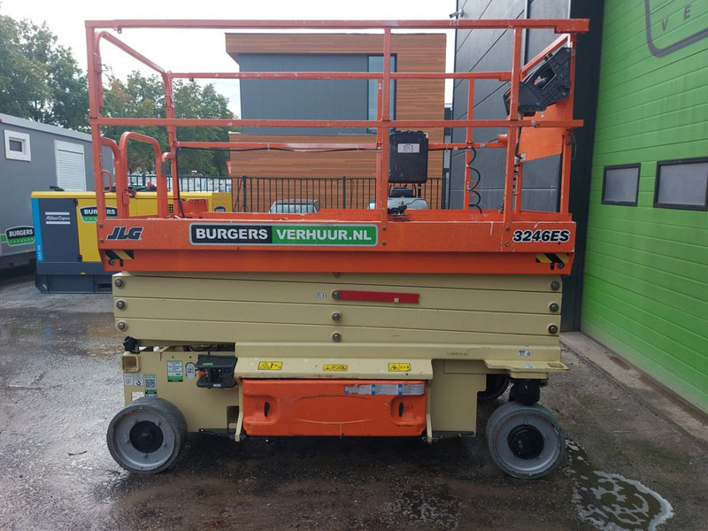 JLG 3246ES - 剪式升降机:图4 JLG 3246ES - 剪式升降机:图4