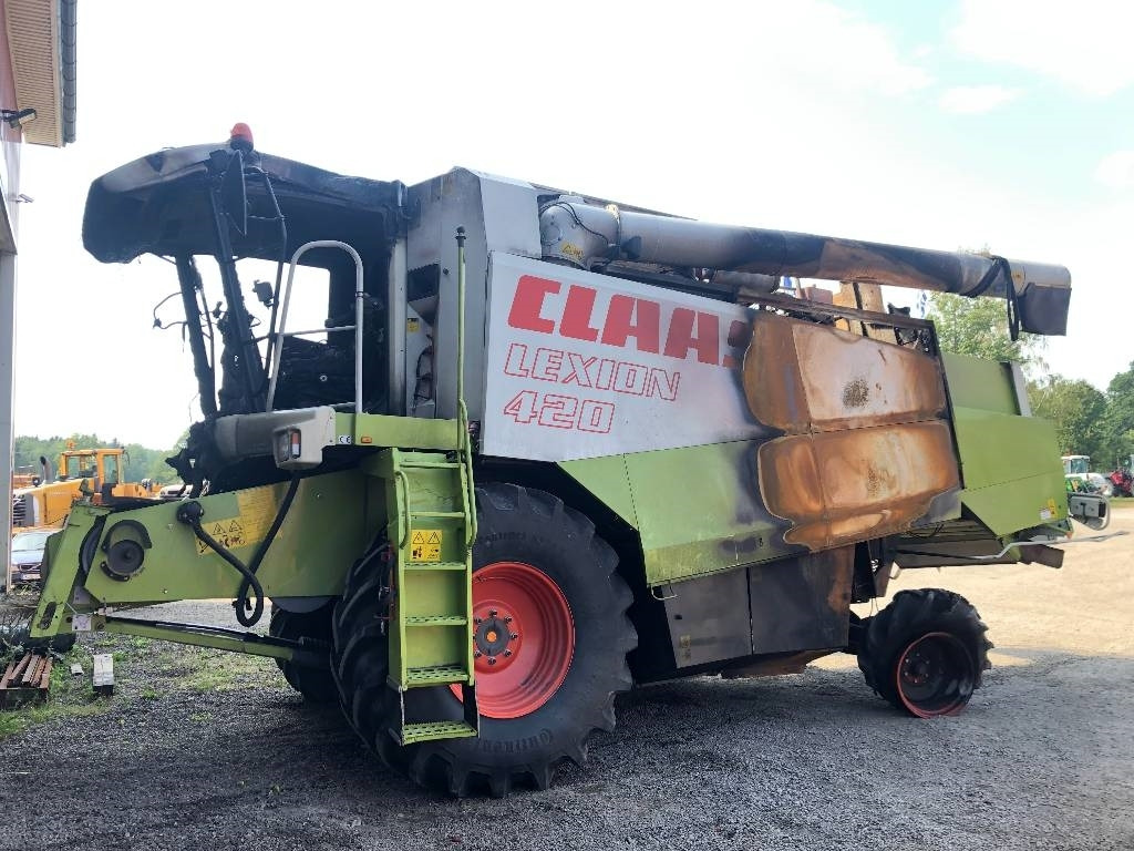 Claas Lexion 420 Dismantled for spare parts  - 联合收割机:图1 Claas Lexion 420 Dismantled for spare parts  - 联合收割机:图1