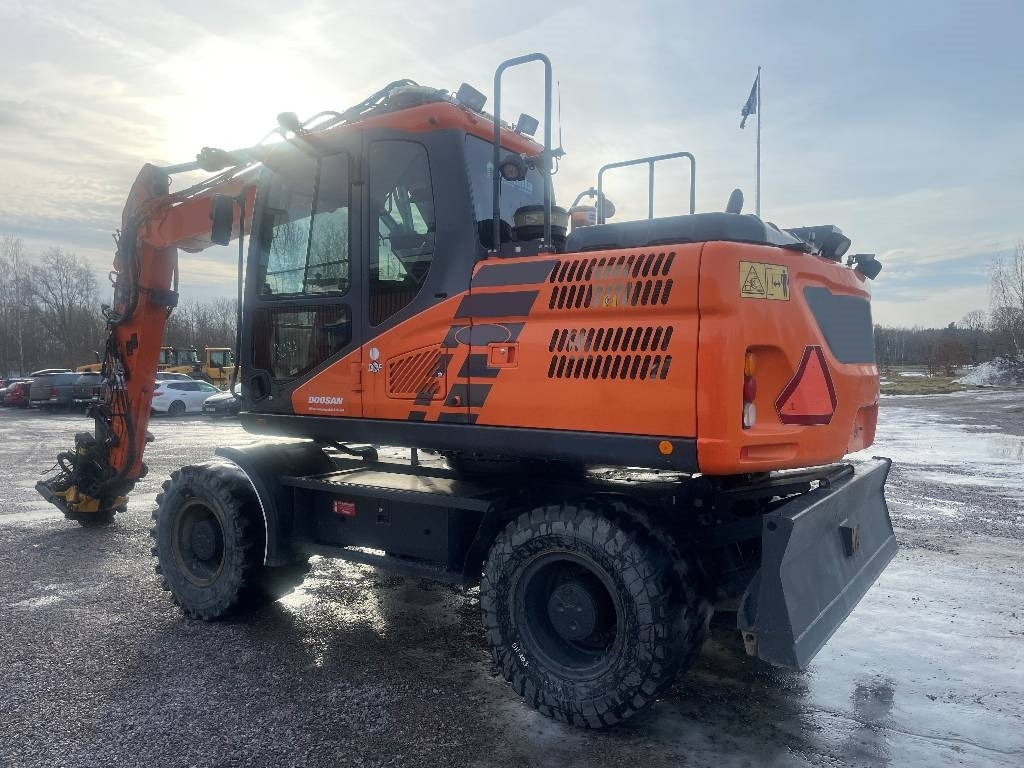 Doosan DX 140 W-5 Dismantled: only spare parts - 轮式挖掘机:图4 Doosan DX 140 W-5 Dismantled: only spare parts - 轮式挖掘机:图4