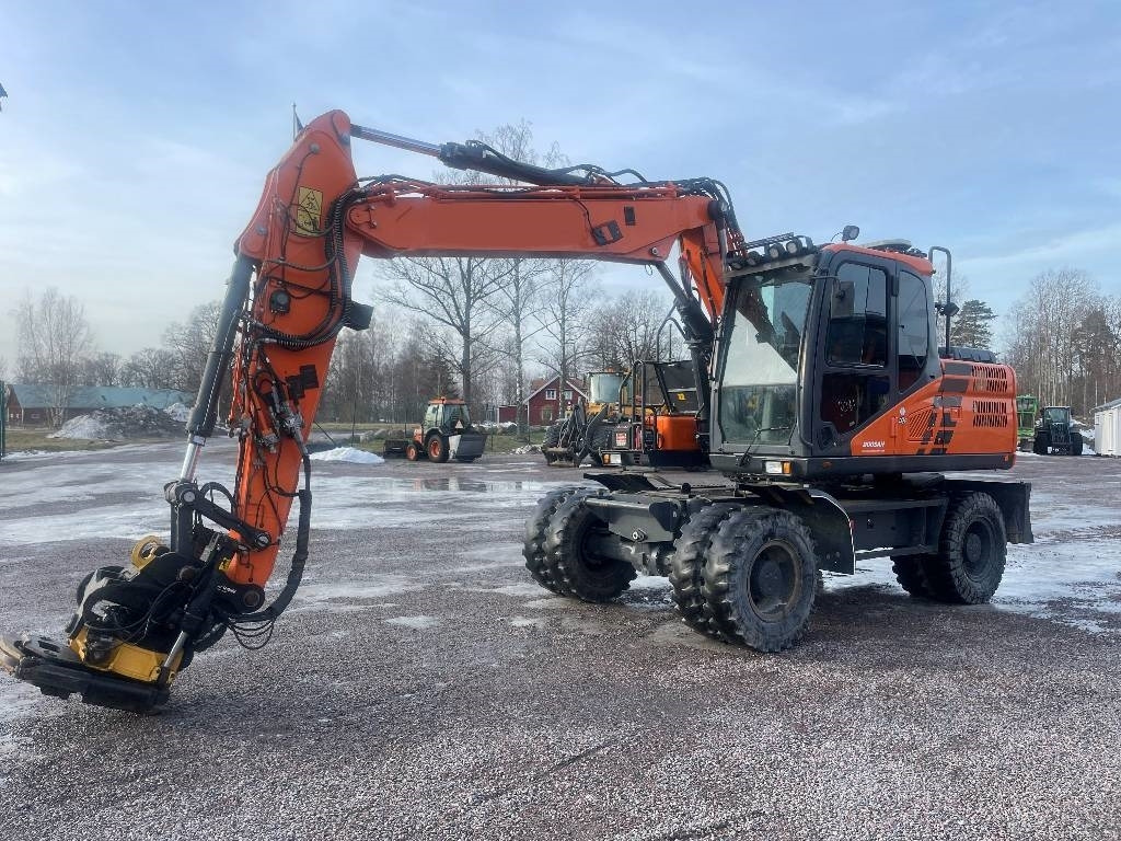 Doosan DX 140 W-5 Dismantled: only spare parts - 轮式挖掘机:图3 Doosan DX 140 W-5 Dismantled: only spare parts - 轮式挖掘机:图3