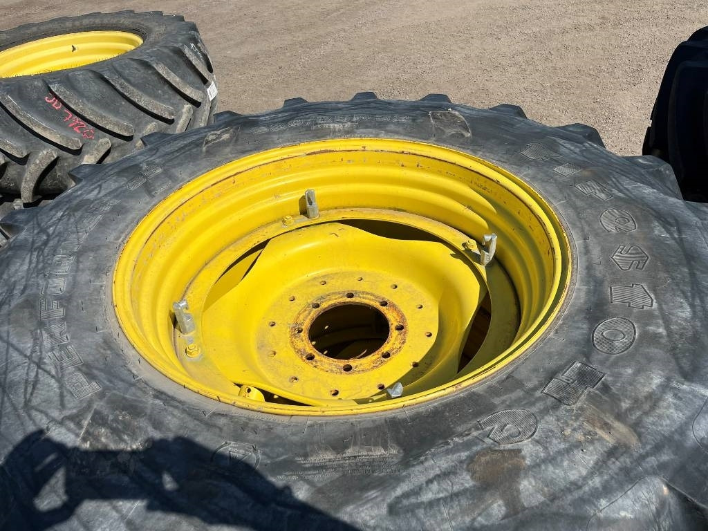 Firestone 520/85R38 till JD 6620 - 轮胎 适用于 农业机械:图2 Firestone 520/85R38 till JD 6620 - 轮胎 适用于 农业机械:图2