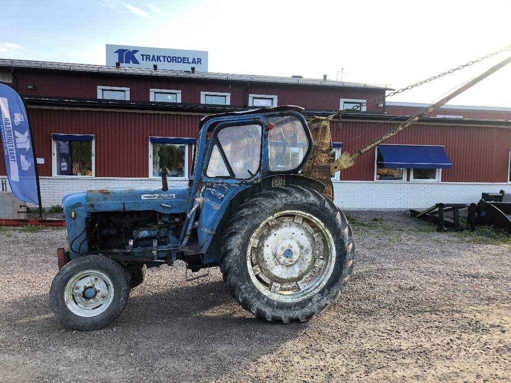 Fordson Super Major Dismantled: only spare parts - 拖拉机:图1 Fordson Super Major Dismantled: only spare parts - 拖拉机:图1