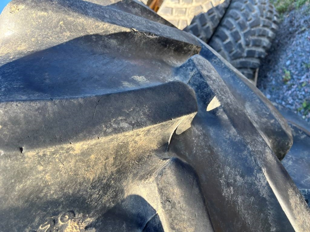 Goodyear 620/70R42 till New Holland / Ford 8670 - 轮胎 适用于 农业机械:图3 Goodyear 620/70R42 till New Holland / Ford 8670 - 轮胎 适用于 农业机械:图3