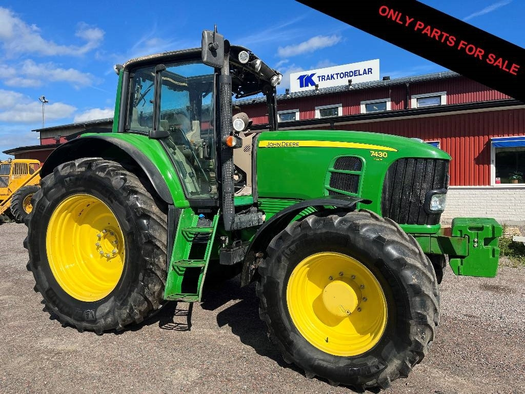 John Deere 7430 Dismantled. Only spare parts - 拖拉机:图1 John Deere 7430 Dismantled. Only spare parts - 拖拉机:图1