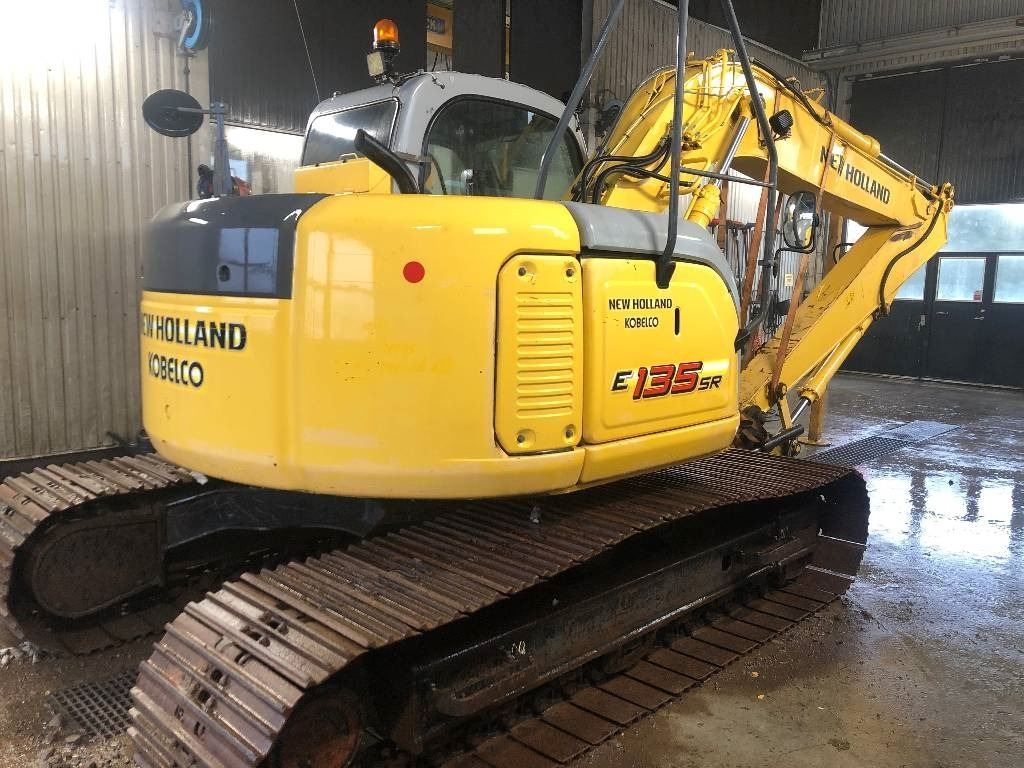 New Holland Kobelco E135SR dismantled: only spare parts - 履带式挖掘机:图3 New Holland Kobelco E135SR dismantled: only spare parts - 履带式挖掘机:图3