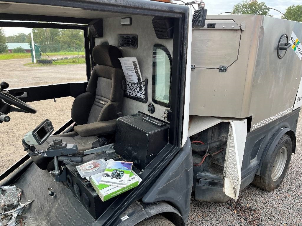 Nilfisk 3500 City Ranger Dismantled: only spare parts - 道路清扫机:图5 Nilfisk 3500 City Ranger Dismantled: only spare parts - 道路清扫机:图5