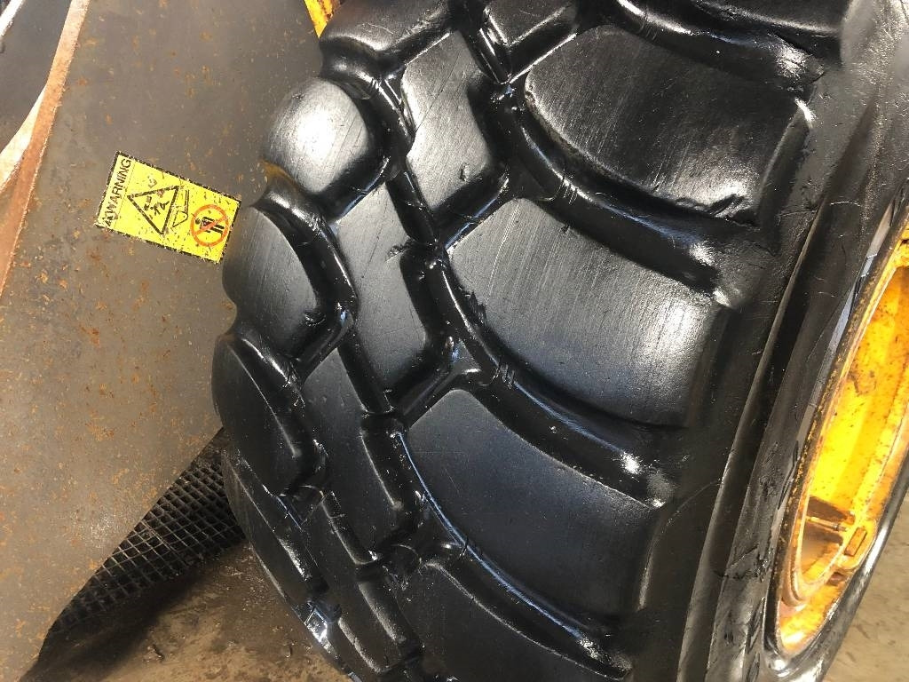 Volvo L 220 E Dismantled: only spare parts - 轮式装载机:图5 Volvo L 220 E Dismantled: only spare parts - 轮式装载机:图5