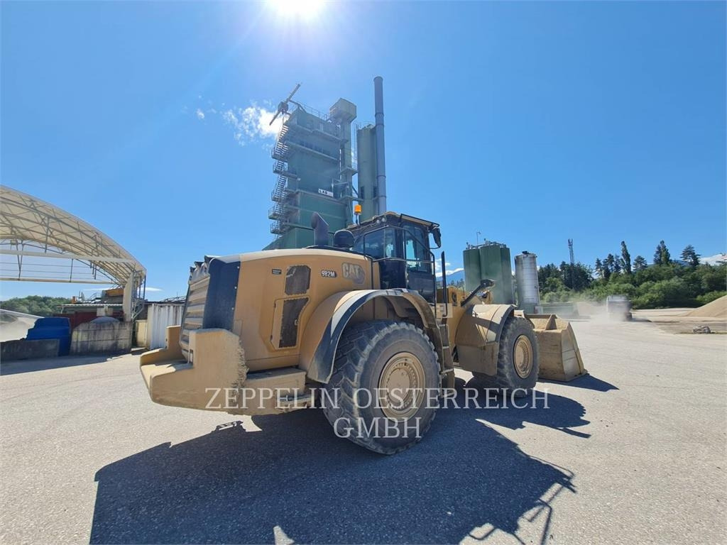 CAT 982M - 轮式装载机:图3 CAT 982M - 轮式装载机:图3