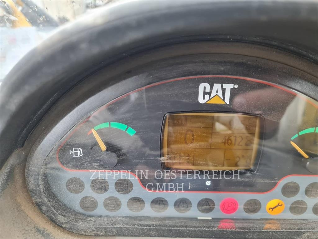 CAT TH 414 - 伸缩臂叉装车:图5 CAT TH 414 - 伸缩臂叉装车:图5