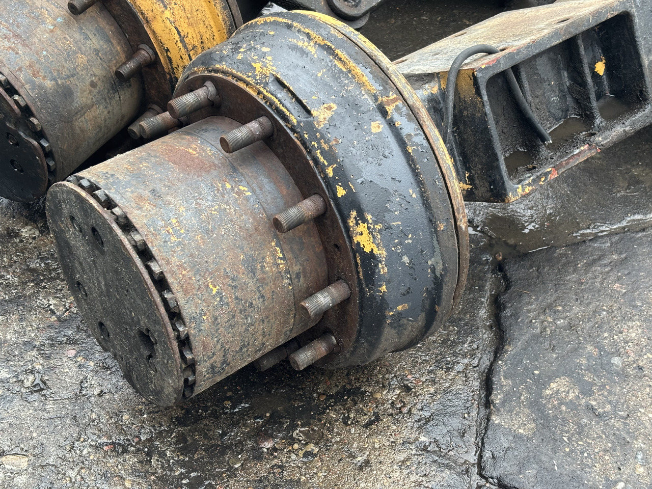 Atlas 1604 KZW Oś Tylnia Most Tylni Zwolnica Zwrotnica Obudowa Pochwa Układ Planetarny CZĘŚCI - 转向节 适用于 农业机械:图2 Atlas 1604 KZW Oś Tylnia Most Tylni Zwolnica Zwrotnica Obudowa Pochwa Układ Planetarny CZĘŚCI - 转向节 适用于 农业机械:图2