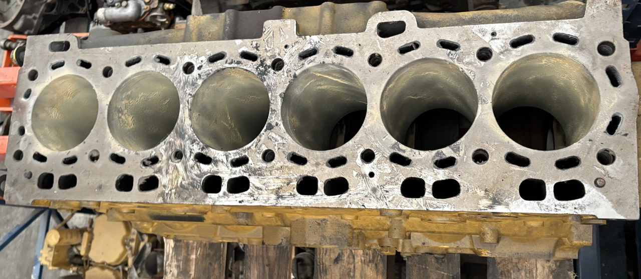 CAT C6.6 666-3106953 Blok Silnika CZĘŚCI - 汽缸体 适用于 农业机械:图2 CAT C6.6 666-3106953 Blok Silnika CZĘŚCI - 汽缸体 适用于 农业机械:图2