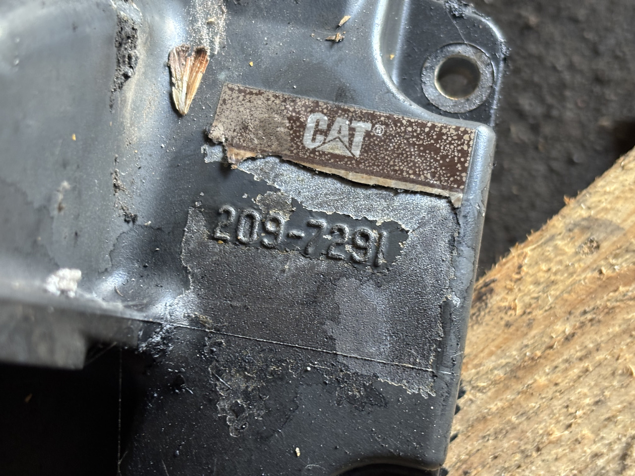 CAT Caterpillar C9 209-7291 Zespół podstawy filtra oleju 2097291 - 滤油器 适用于 农业机械:图2 CAT Caterpillar C9 209-7291 Zespół podstawy filtra oleju 2097291 - 滤油器 适用于 农业机械:图2