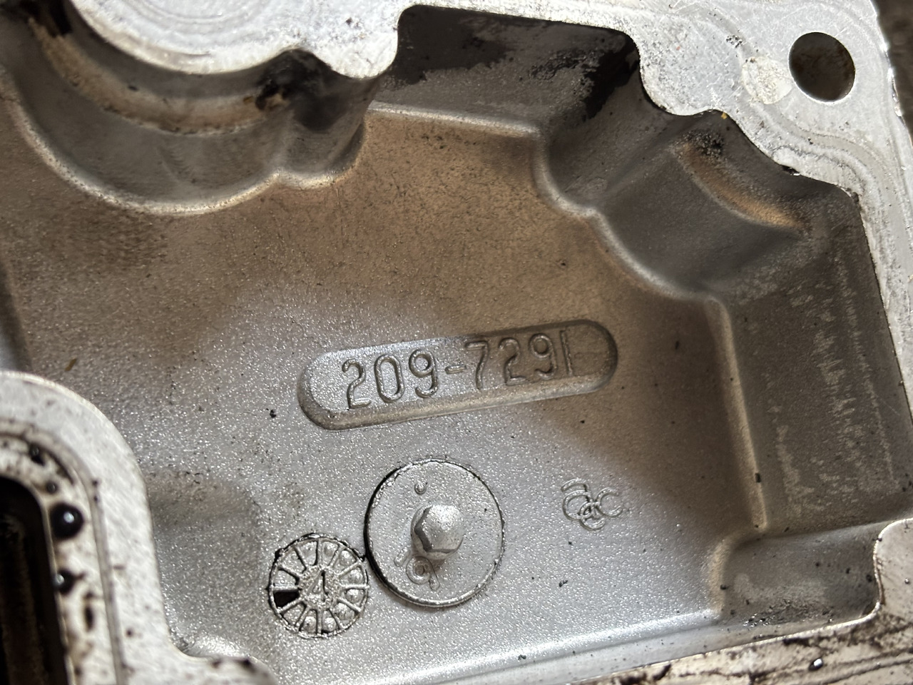 CAT Caterpillar C9 209-7291 Zespół podstawy filtra oleju 2097291 - 滤油器 适用于 农业机械:图4 CAT Caterpillar C9 209-7291 Zespół podstawy filtra oleju 2097291 - 滤油器 适用于 农业机械:图4