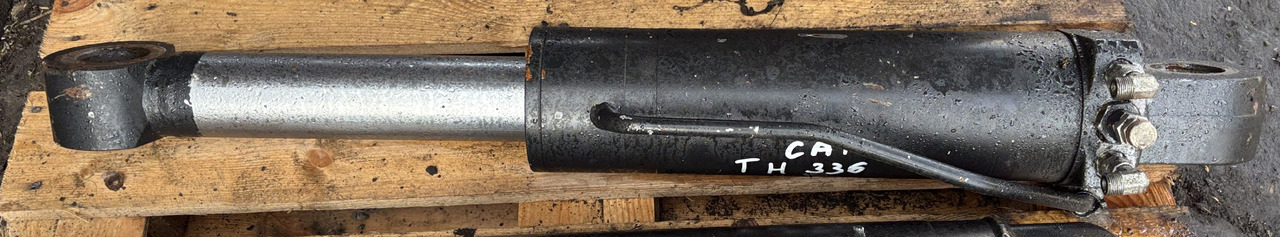 CAT Caterpillar TH336 TH 336 Siłownik Wychyłu Łyżki - 液压缸 适用于 伸缩臂叉装车:图1 CAT Caterpillar TH336 TH 336 Siłownik Wychyłu Łyżki - 液压缸 适用于 伸缩臂叉装车:图1