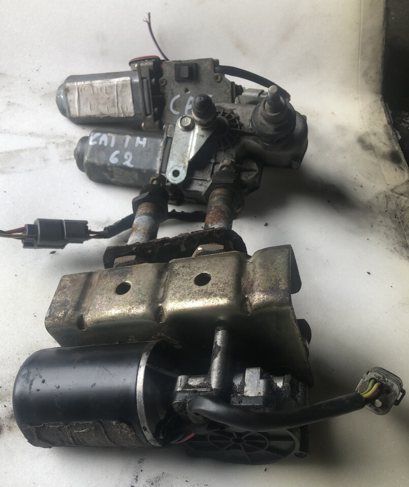 CAT TH 62- wycieraczki, silniczek wycieraczek/Caterpillar TH62 - 雨刮器 适用于 农业机械:图1 CAT TH 62- wycieraczki, silniczek wycieraczek/Caterpillar TH62 - 雨刮器 适用于 农业机械:图1