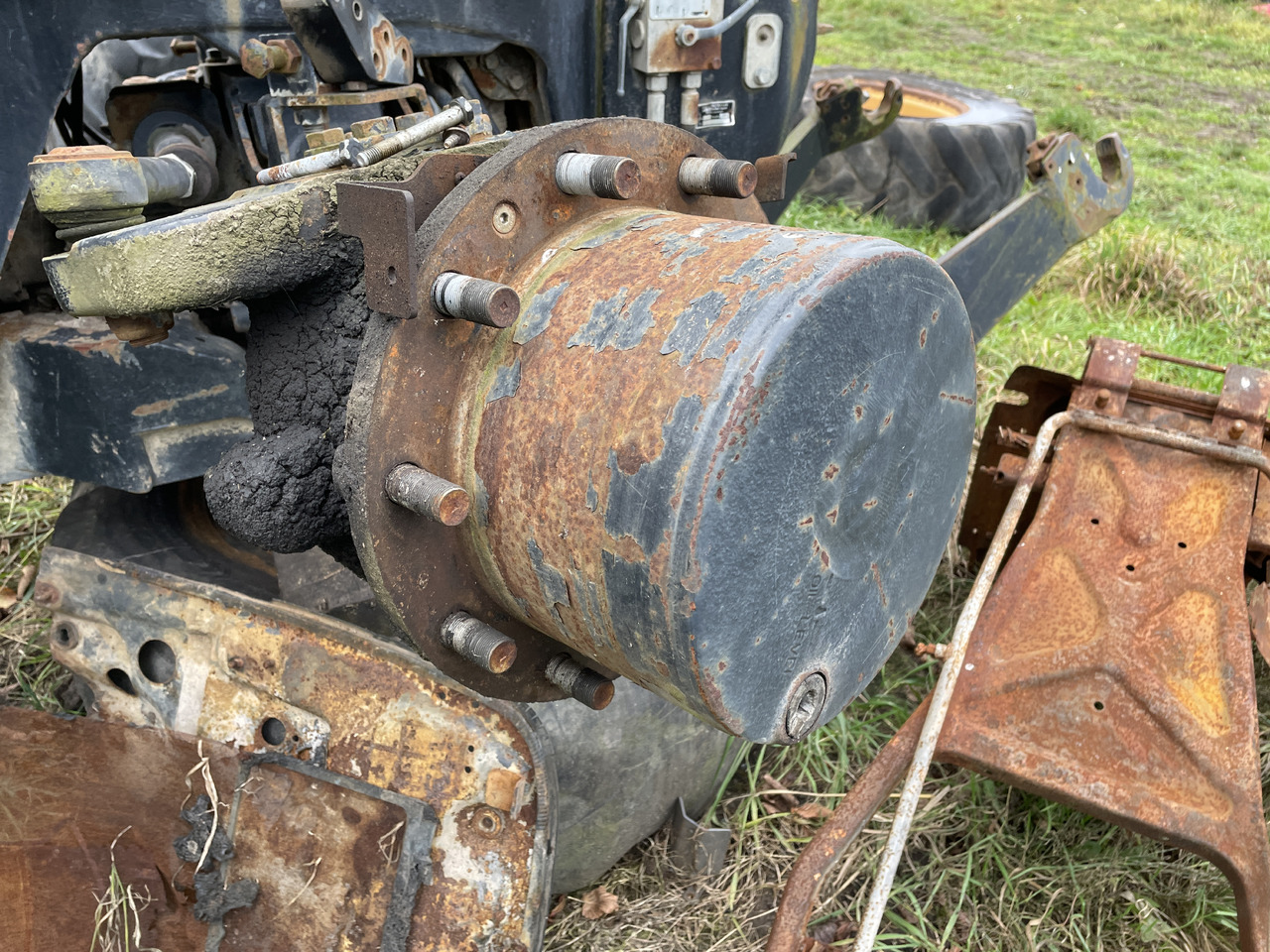 Carraro 20.49 149434 - oś przednia - zwolnica zwrotnica półoś obudowa mostu - 转向节 适用于 农业机械:图2 Carraro 20.49 149434 - oś przednia - zwolnica zwrotnica półoś obudowa mostu - 转向节 适用于 农业机械:图2