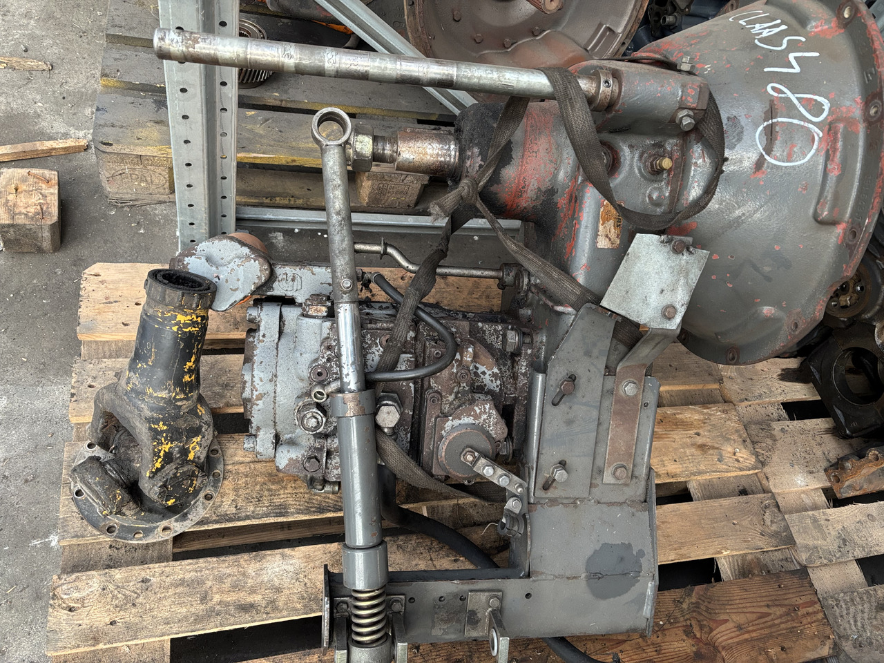 Claas 480 Wałek Napędu Skrzyni Biegów 0007694080 0006379471 0006376880 - 传动轴 适用于 农业机械:图1 Claas 480 Wałek Napędu Skrzyni Biegów 0007694080 0006379471 0006376880 - 传动轴 适用于 农业机械:图1