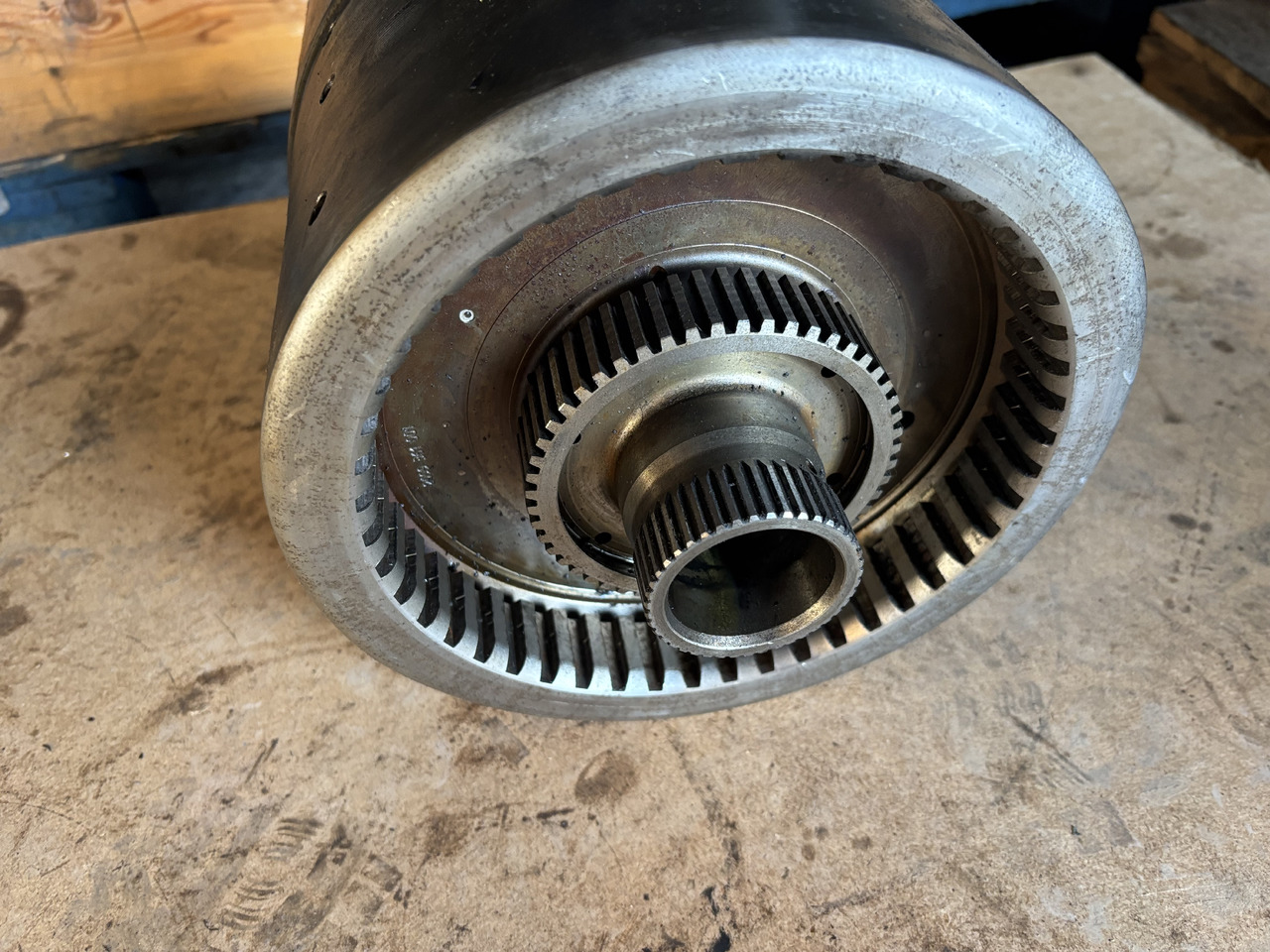 Claas AXION 830 CMATIC Dzwon Sprzęgła Koło Zębate 0011658030 0011658130 0011658230 - 离合器及其零件 适用于 农业机械:图3 Claas AXION 830 CMATIC Dzwon Sprzęgła Koło Zębate 0011658030 0011658130 0011658230 - 离合器及其零件 适用于 农业机械:图3