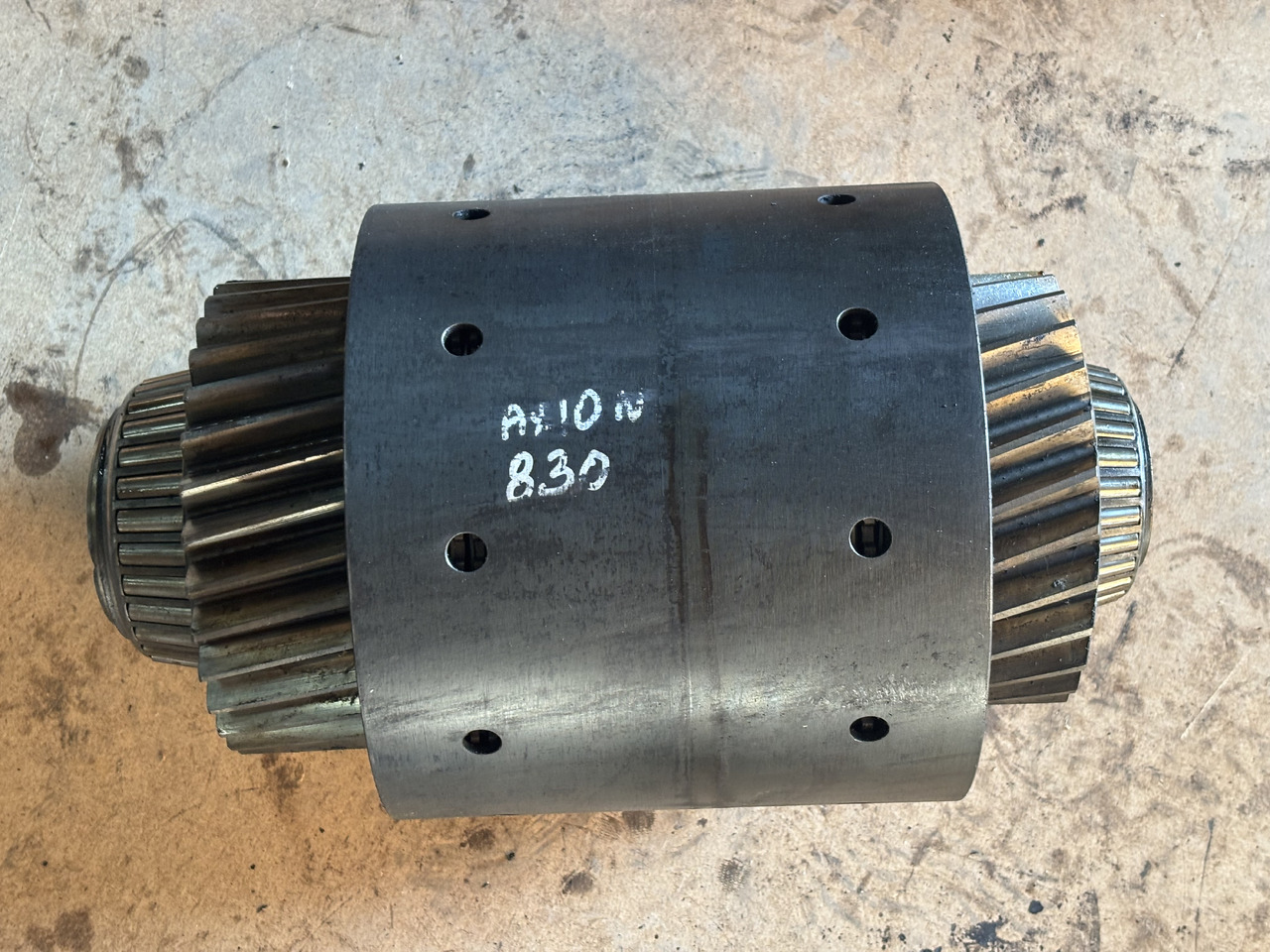 Claas AXION 830 CMATIC Dzwon Sprzęgła Koło Zębate 0011658820 0011658740 0011658920 - 离合器及其零件 适用于 农业机械:图1 Claas AXION 830 CMATIC Dzwon Sprzęgła Koło Zębate 0011658820 0011658740 0011658920 - 离合器及其零件 适用于 农业机械:图1