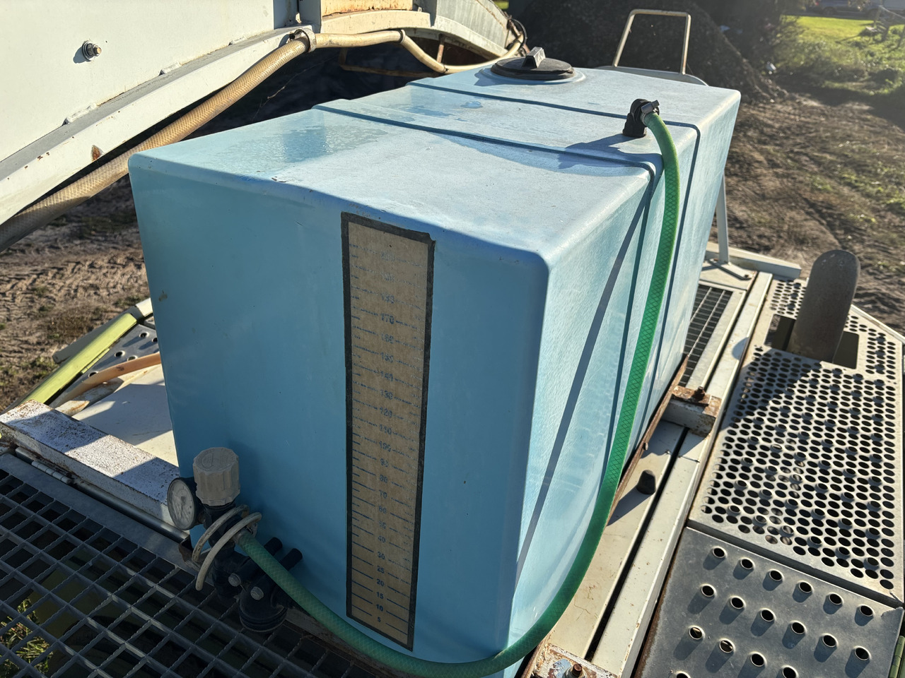 Claas Jaguar 800 820 840 860 880 Zbiornik Hydrauliczny - 液压油箱 适用于 农业机械:图1 Claas Jaguar 800 820 840 860 880 Zbiornik Hydrauliczny - 液压油箱 适用于 农业机械:图1