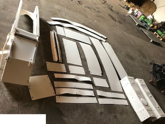 Claas Jaguar 940 - Tunel / Rura Wyrzutu - 车身和外部 适用于 农业机械:图2 Claas Jaguar 940 - Tunel / Rura Wyrzutu - 车身和外部 适用于 农业机械:图2