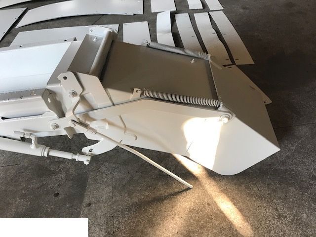 Claas Jaguar 960 - Tunel / Rura Wyrzutu - 车身和外部 适用于 饲料收割机:图3 Claas Jaguar 960 - Tunel / Rura Wyrzutu - 车身和外部 适用于 饲料收割机:图3