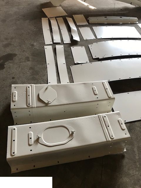 Claas Jaguar 960 - Tunel / Rura Wyrzutu - 车身和外部 适用于 饲料收割机:图1 Claas Jaguar 960 - Tunel / Rura Wyrzutu - 车身和外部 适用于 饲料收割机:图1