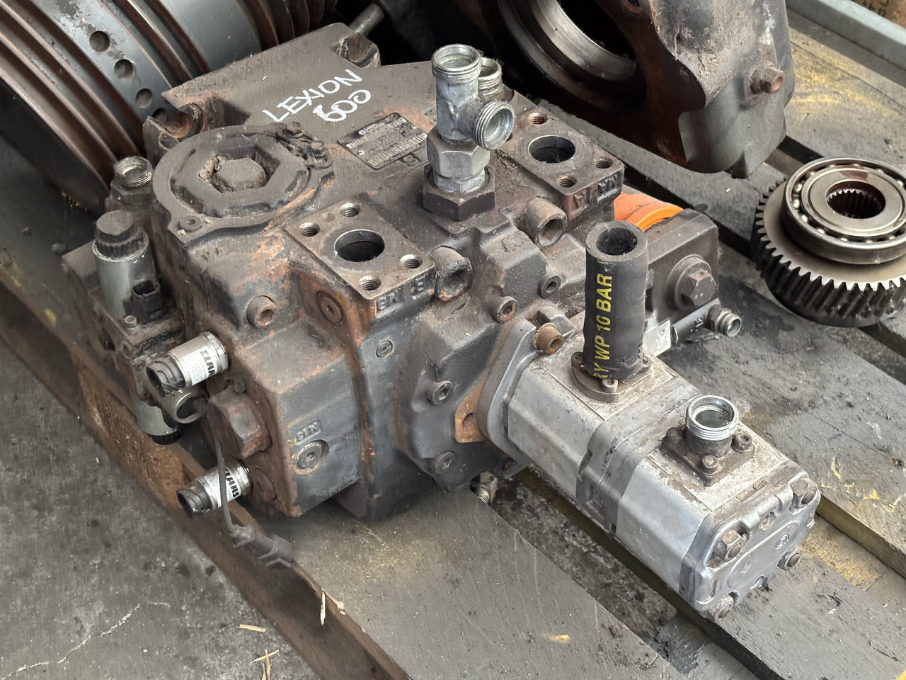 Claas Lexion 600 Pompa Hydrauliczna Hydrostat 0007719121  00 0771 912 1 - 液压泵 适用于 农业机械:图1 Claas Lexion 600 Pompa Hydrauliczna Hydrostat 0007719121  00 0771 912 1 - 液压泵 适用于 农业机械:图1