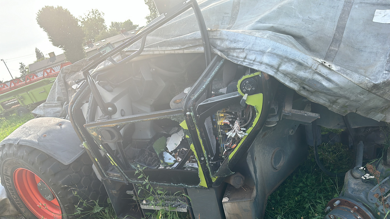 Claas Scorpion 732 części zwolnica zwrotnica Piasta koła most silnik skrzynia kabina inne - 转向节 适用于 农业机械:图2 Claas Scorpion 732 części zwolnica zwrotnica Piasta koła most silnik skrzynia kabina inne - 转向节 适用于 农业机械:图2