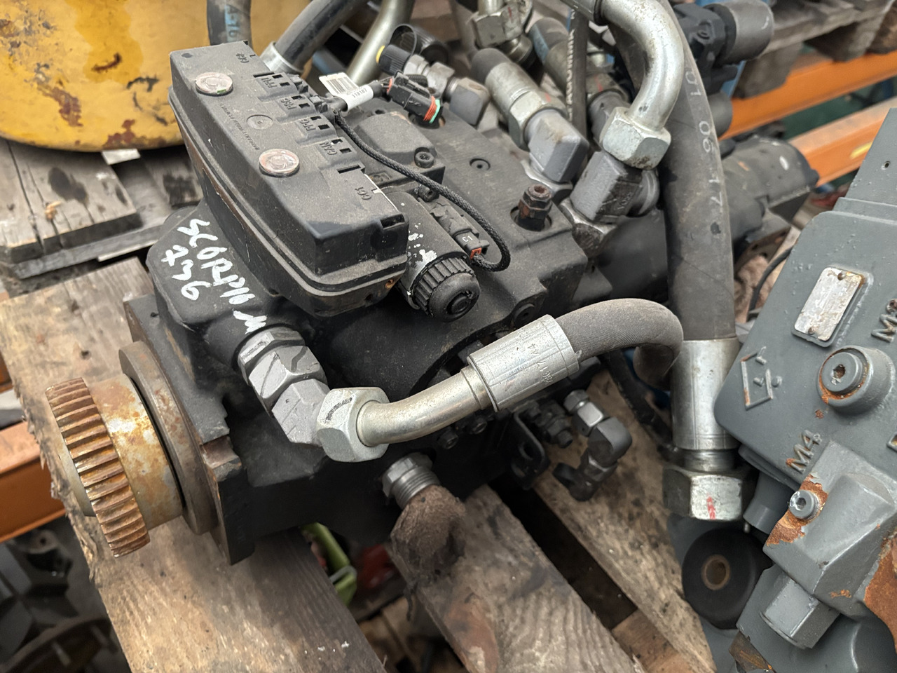 Claas Scorpion 736 Pompa Hydrauliczna - 液压泵 适用于 农业机械:图1 Claas Scorpion 736 Pompa Hydrauliczna - 液压泵 适用于 农业机械:图1