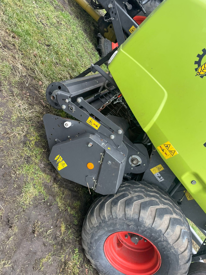 Claas Variant 385RC - prasa - części - 圆形打包机:图2 Claas Variant 385RC - prasa - części - 圆形打包机:图2