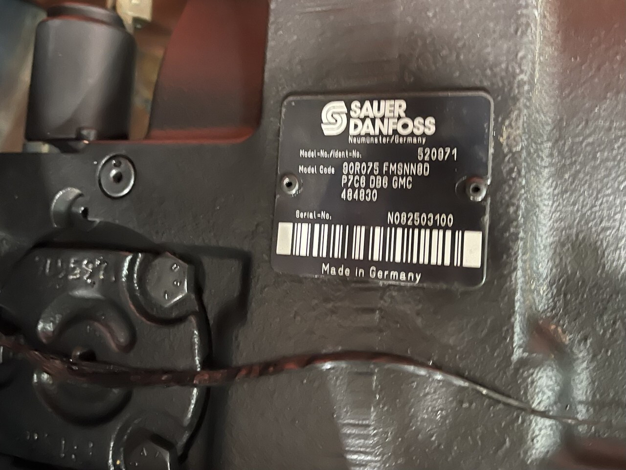 Danfos-pompa jazdy-hydrostat/pompa jazdy Merlo 40.7 - 液压泵 适用于 农业机械:图1 Danfos-pompa jazdy-hydrostat/pompa jazdy Merlo 40.7 - 液压泵 适用于 农业机械:图1